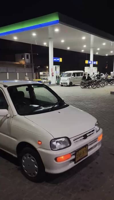 Daihatsu Cuore 2012