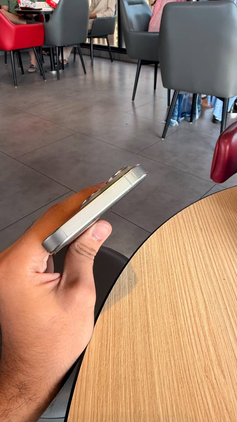 Apple iPhone 15 Pro 7