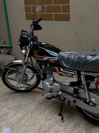Honda 125 Silver edition 26/27