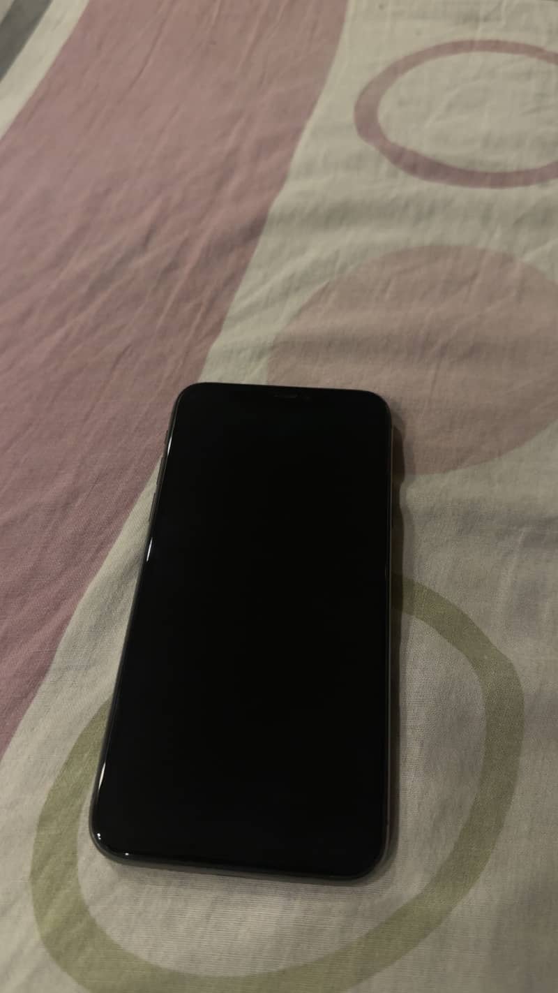 Apple iPhone X 3