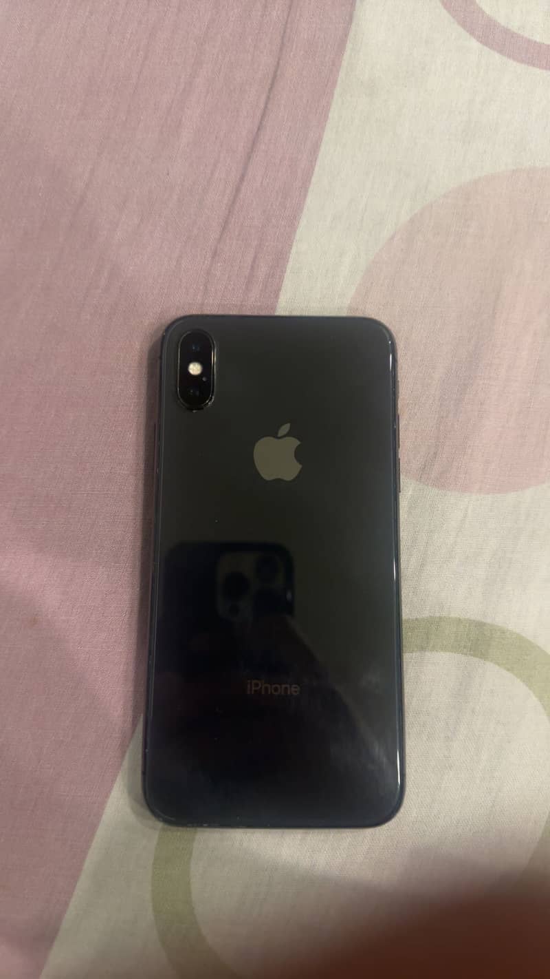 Apple iPhone X 4