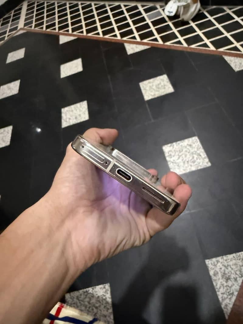 Google Pixel 9 Pro 4