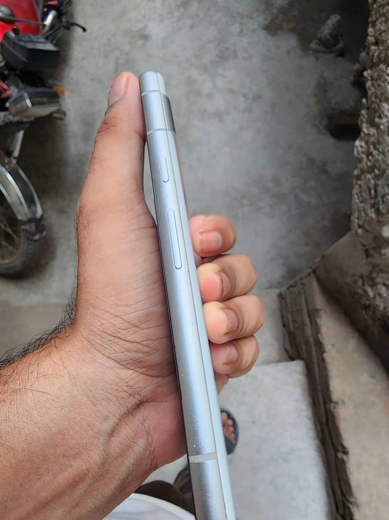 Google Pixel 7a 1