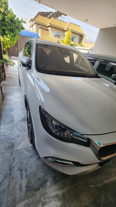 MG HS 2023