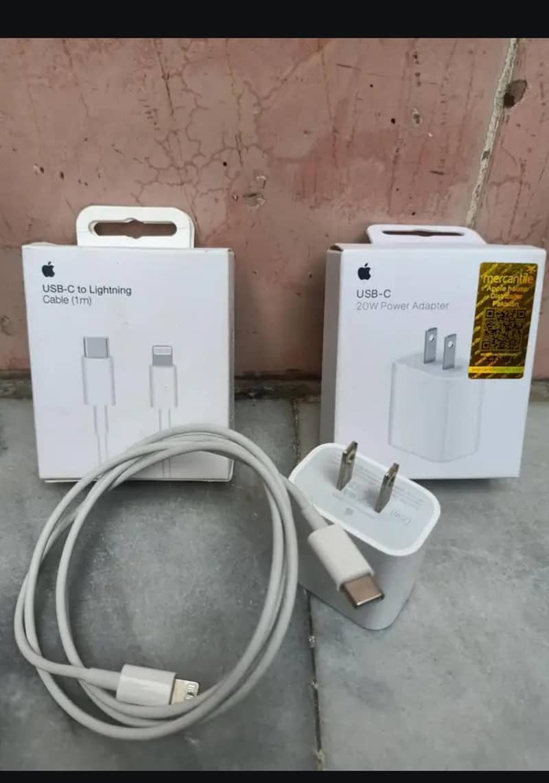 Apple iPhone 13 0