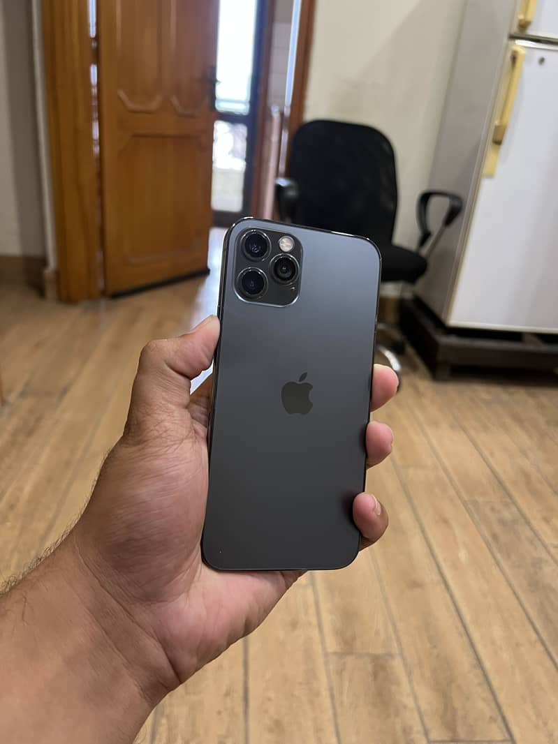 Apple iPhone 12 Pro 8