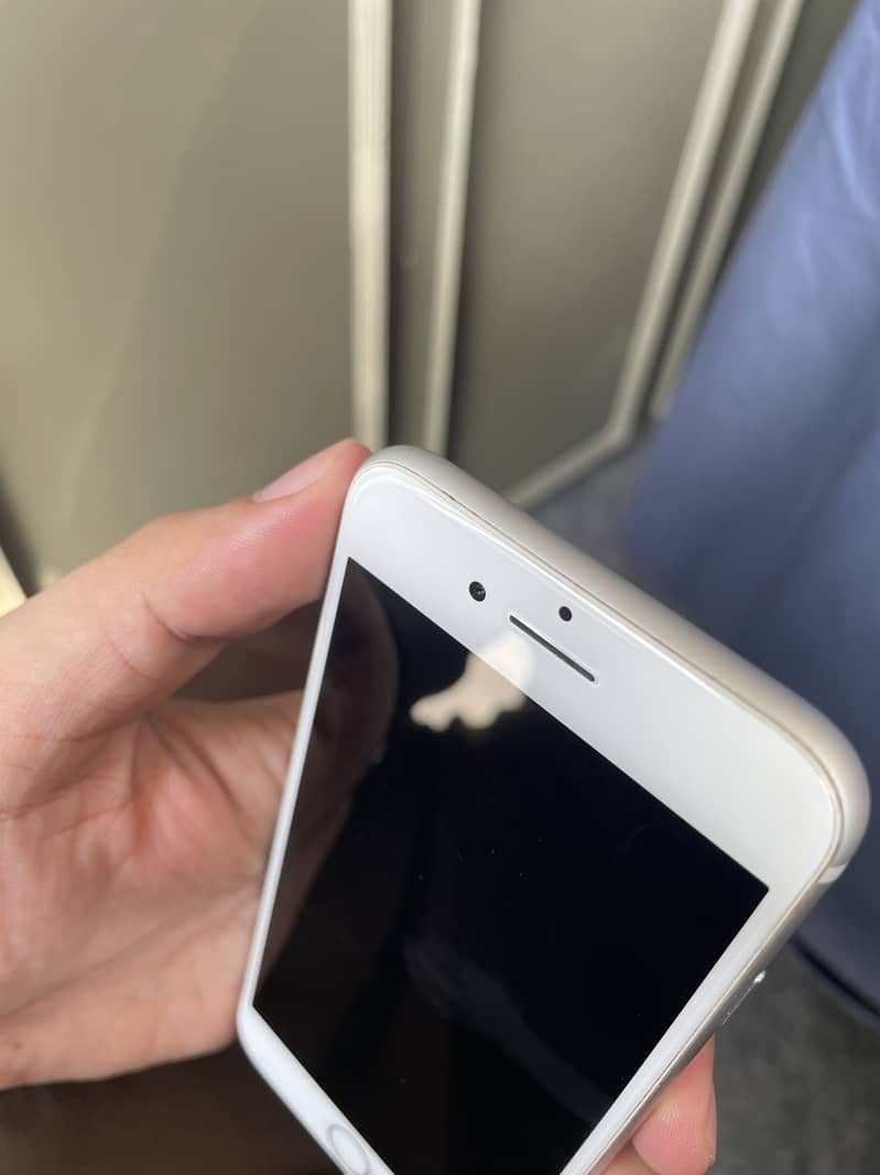Apple iPhone 7 1