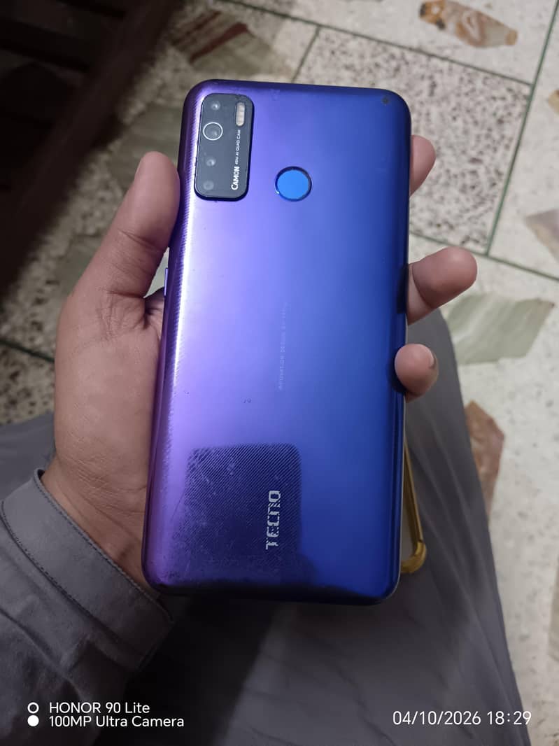 Tecno CAMON 15 10