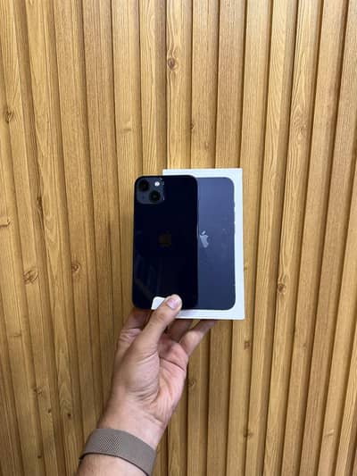 Apple iPhone 13