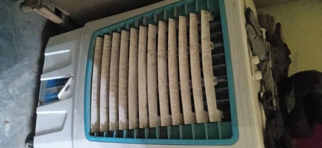 Air cooler only 1 season used