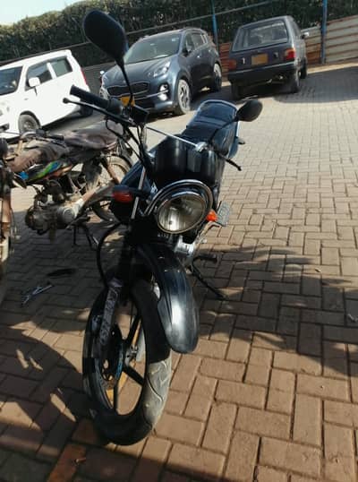 Yamaha YBR 125 2025