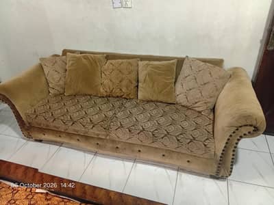 6 seater golden sofa for sale