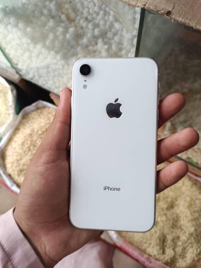 Apple iPhone XR