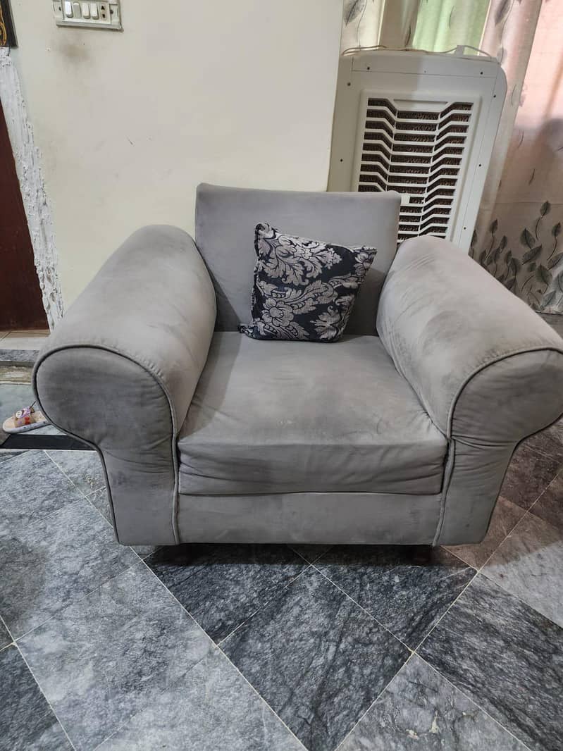 sofa set + Table 1