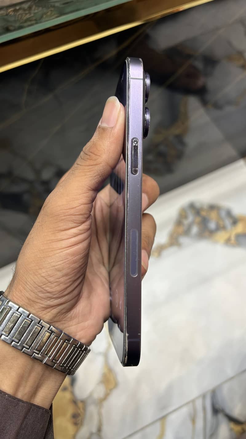 Apple iPhone 14 Pro Max 3