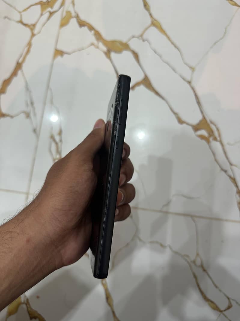 Samsung Mobile Note 9 3