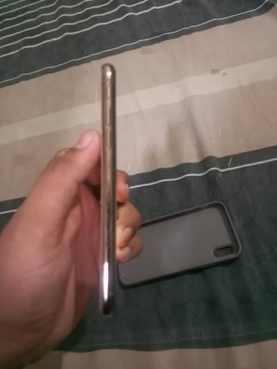 Apple iPhone XS