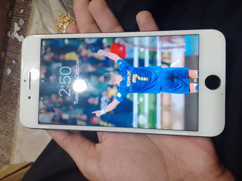 Apple iPhone 7 Plus 0