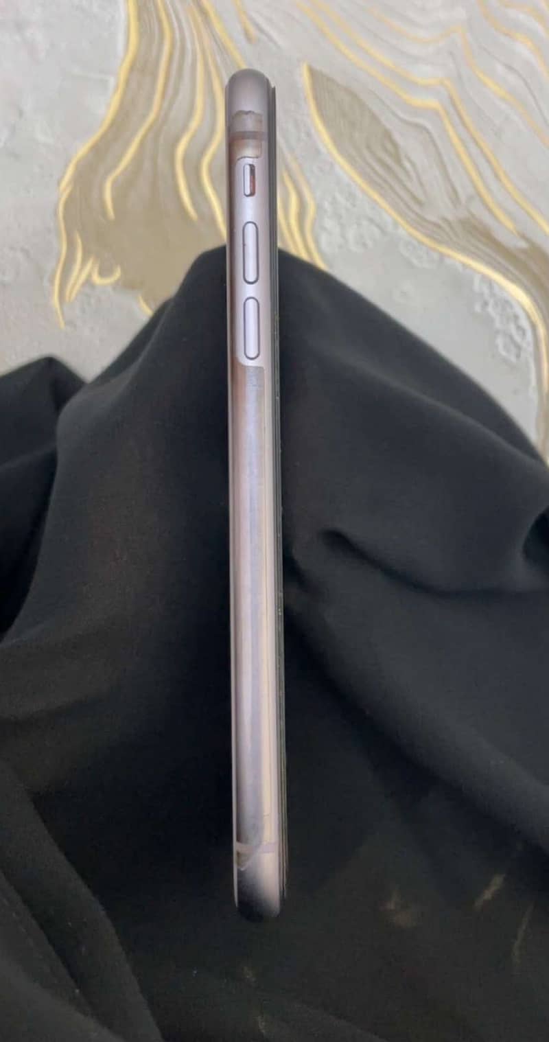 Apple iPhone 11 5