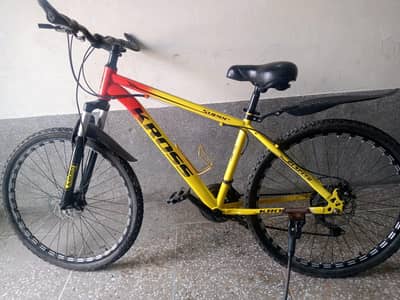 kross super spots cycle/ bottle stand free