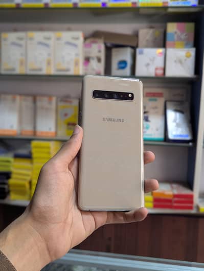 Samsung Mobile S10 5G clear display 03254758321