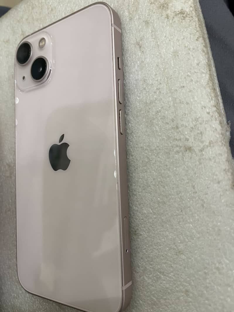Apple iPhone 13 5