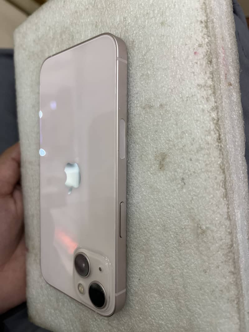 Apple iPhone 13 6