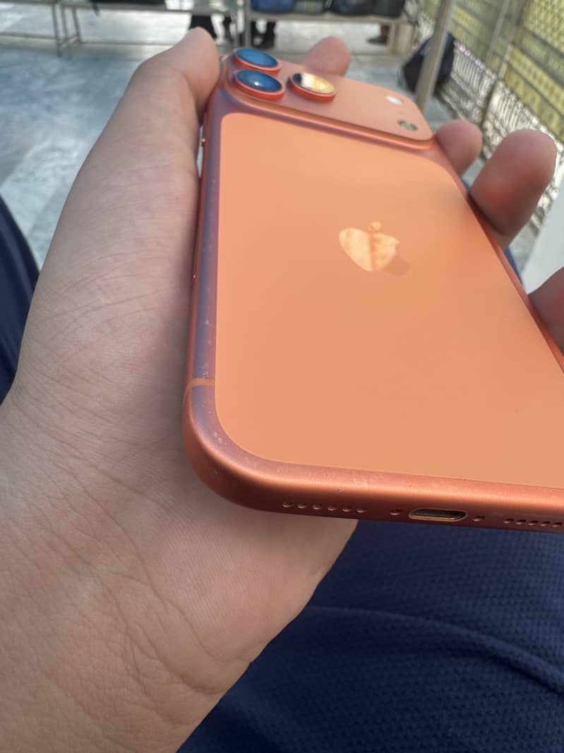 Apple iPhone 17 Pro Max 9