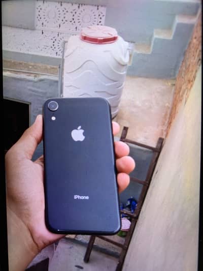 iPhone XR 64GB JV - PTA Approved - 76% Battery - Good Condition