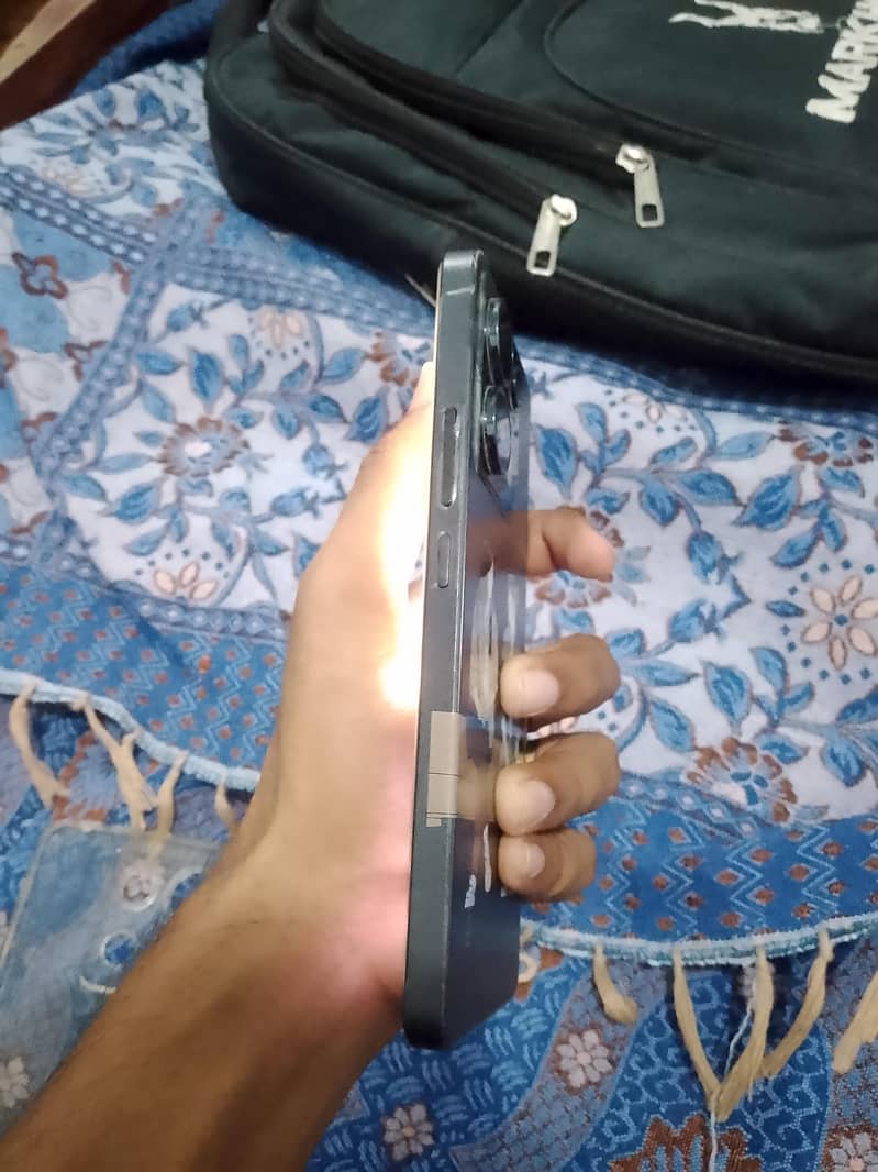 Xiaomi Redmi Note 13 Pro 3