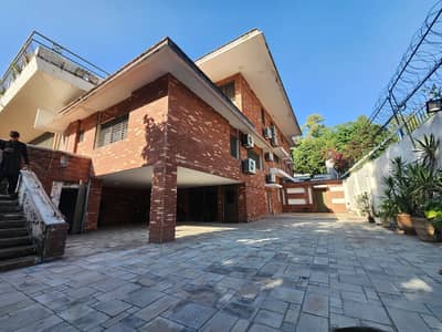 FULL HOUSE FOR RENT IN F-6