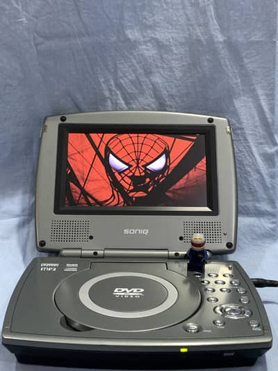 Soniq Portable DVD player