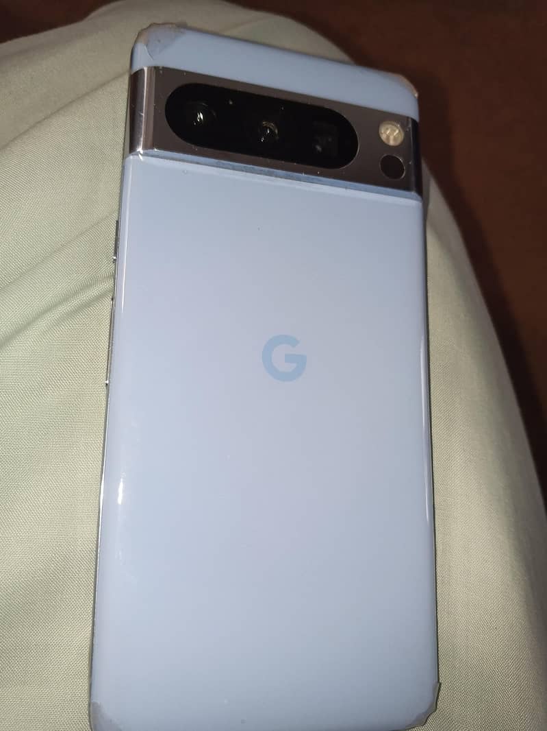 Google Pixel 8 Pro 2