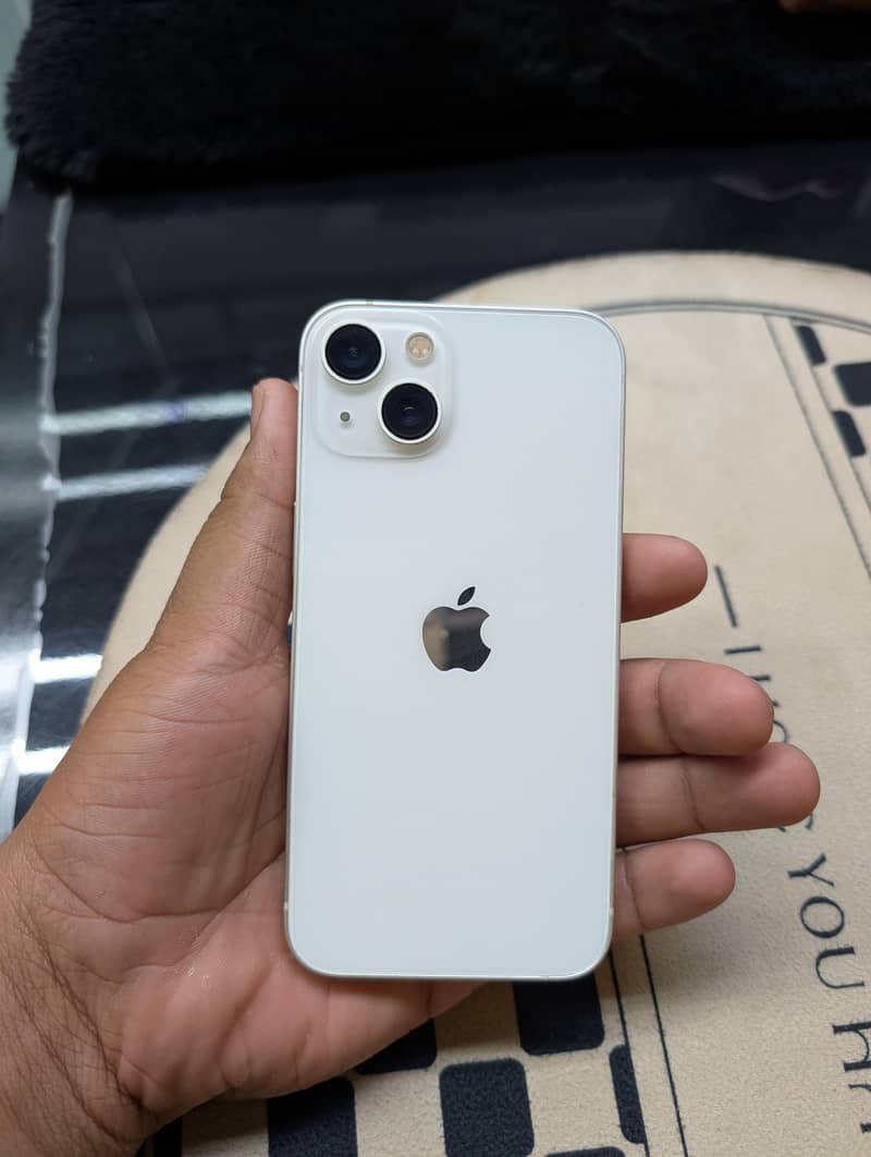 Apple iPhone 13 0