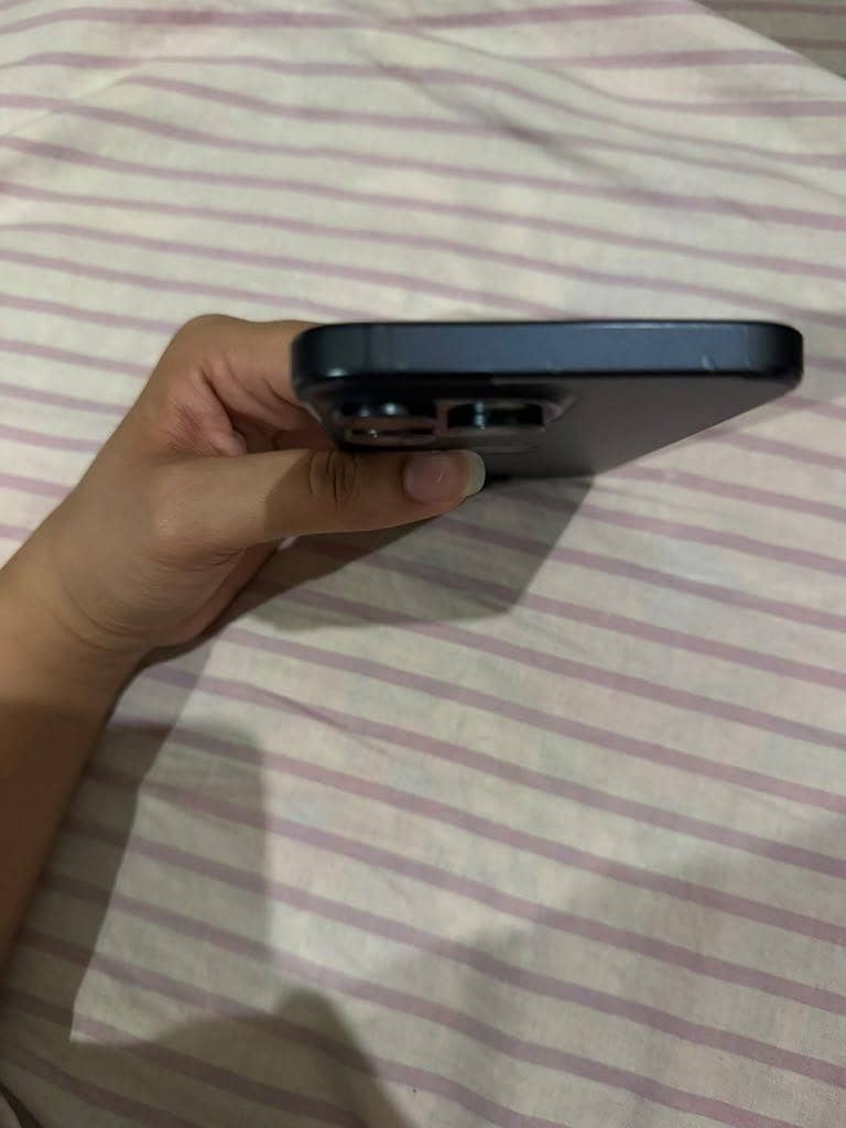 Apple iPhone 15 Pro Max 1