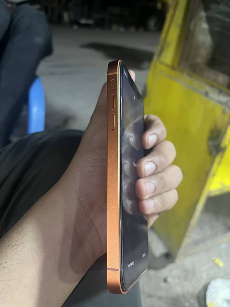 Apple iPhone XR 3