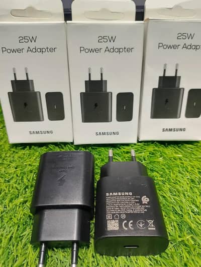 samsung original charger  in box