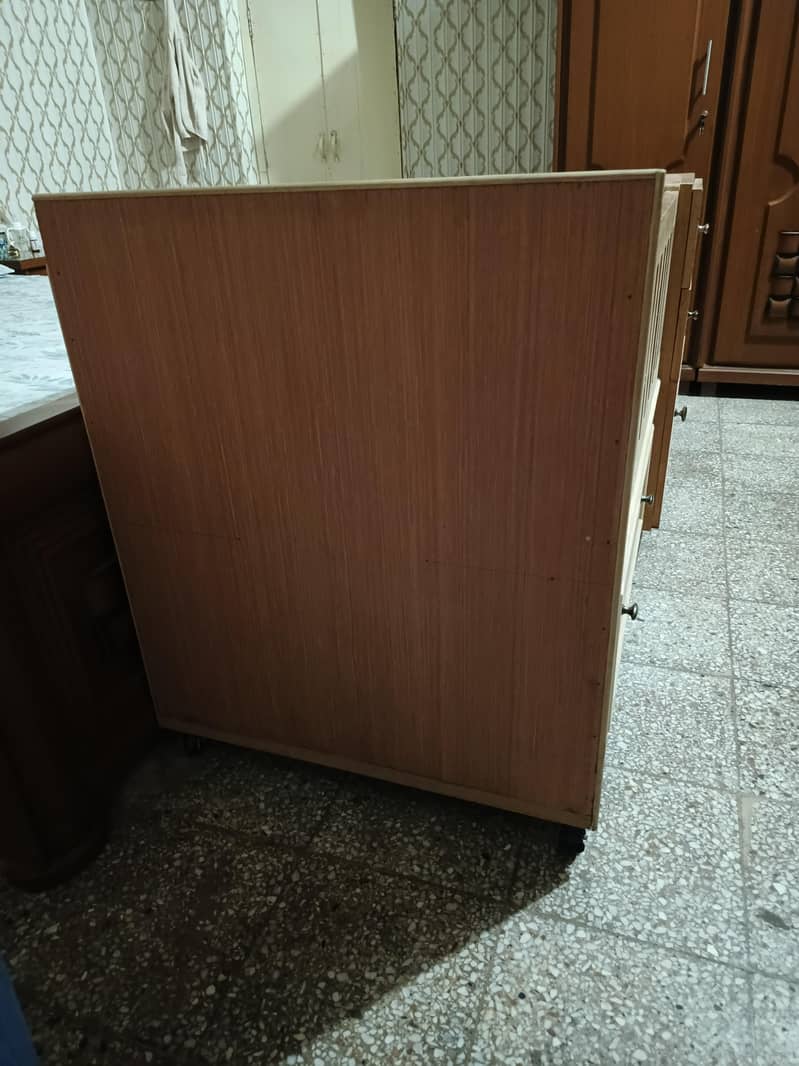 baby cot 1
