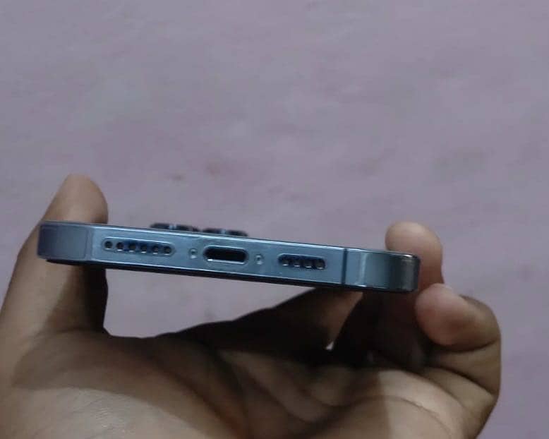 Apple iPhone 13 Pro Max 5
