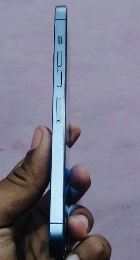 Apple iPhone 13 Pro Max 6