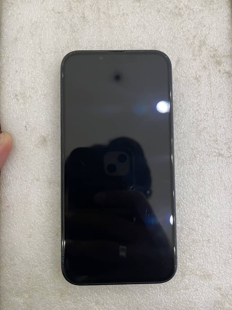Apple iPhone 13 0