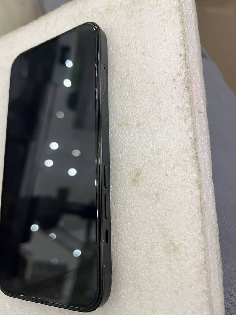 Apple iPhone 13 3