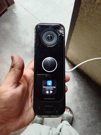 Unifi g4 door bell ha ok ha bs muja setup krna ni ata jis ko ata lala