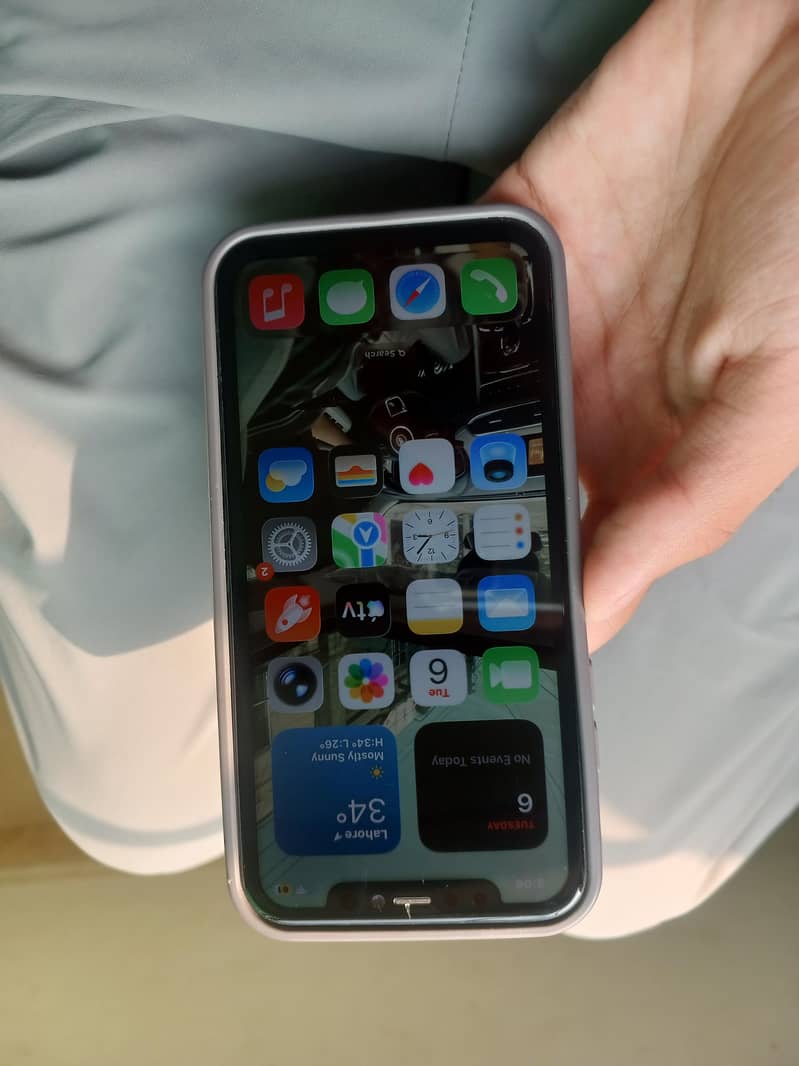 iPhone 11 2