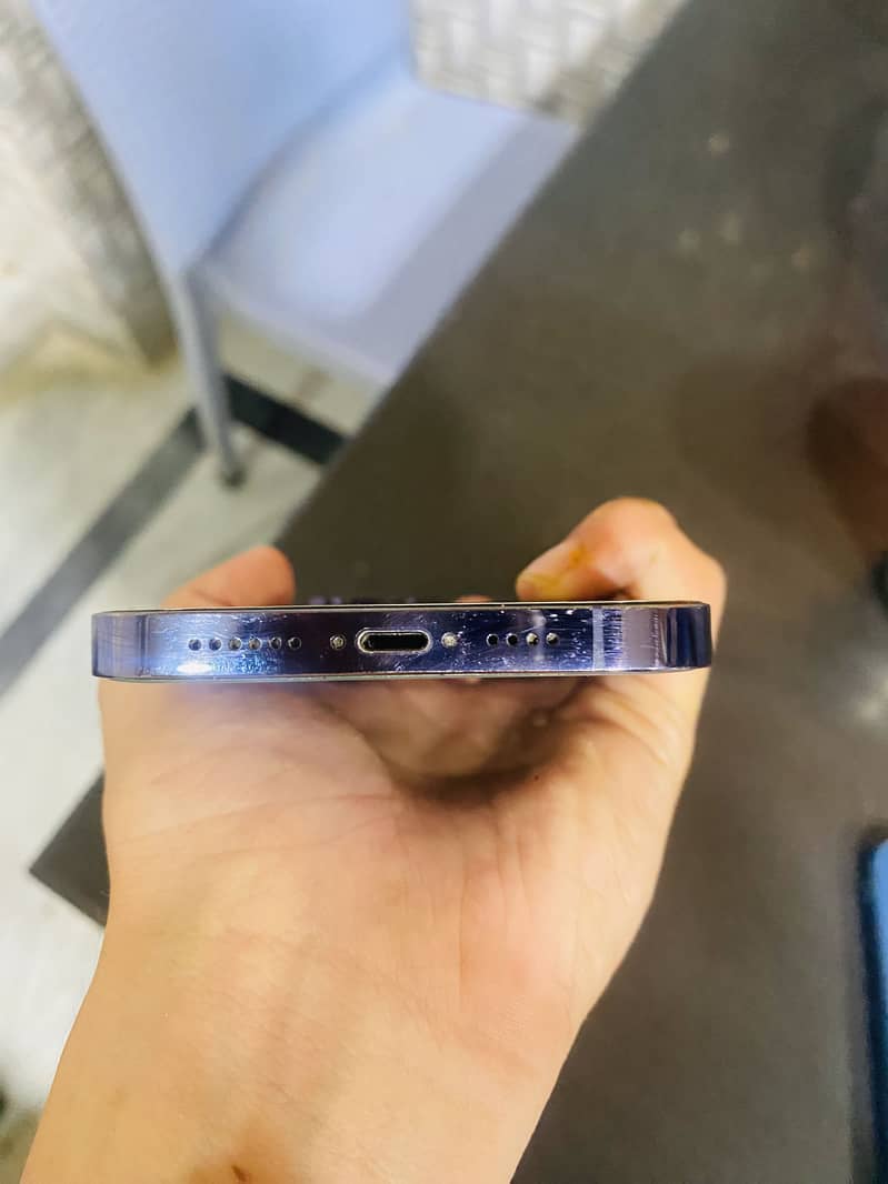 Apple iPhone 14 Pro Max 2