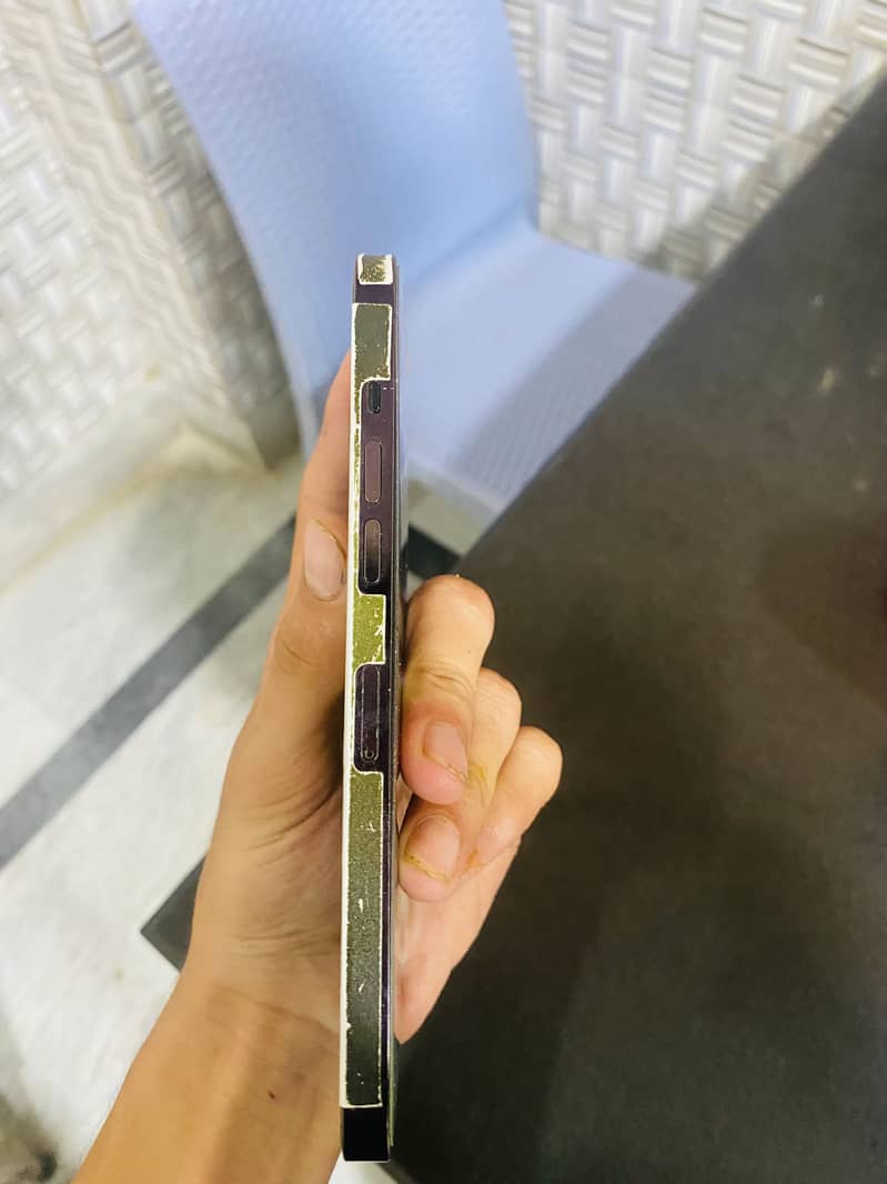 Apple iPhone 14 Pro Max 11