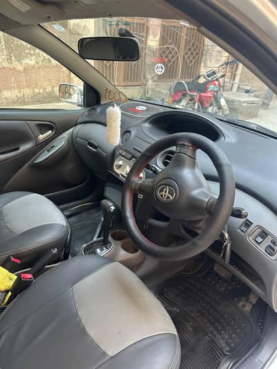 Toyota Vitz 2003
