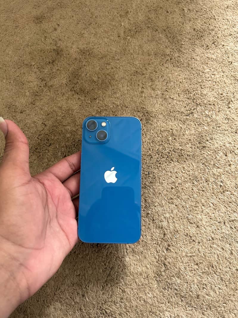 Apple iPhone 13 2