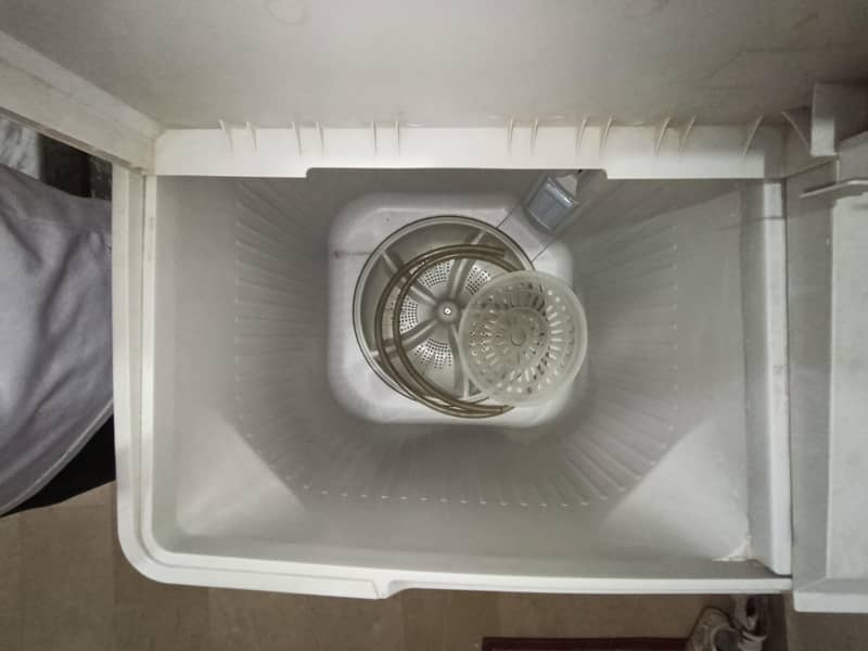 HAIER Washing machine 4