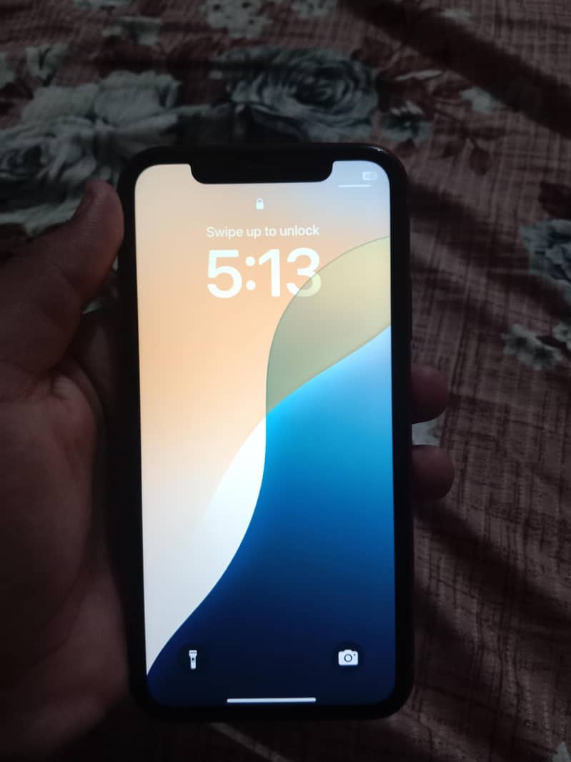 Apple iPhone XR 4